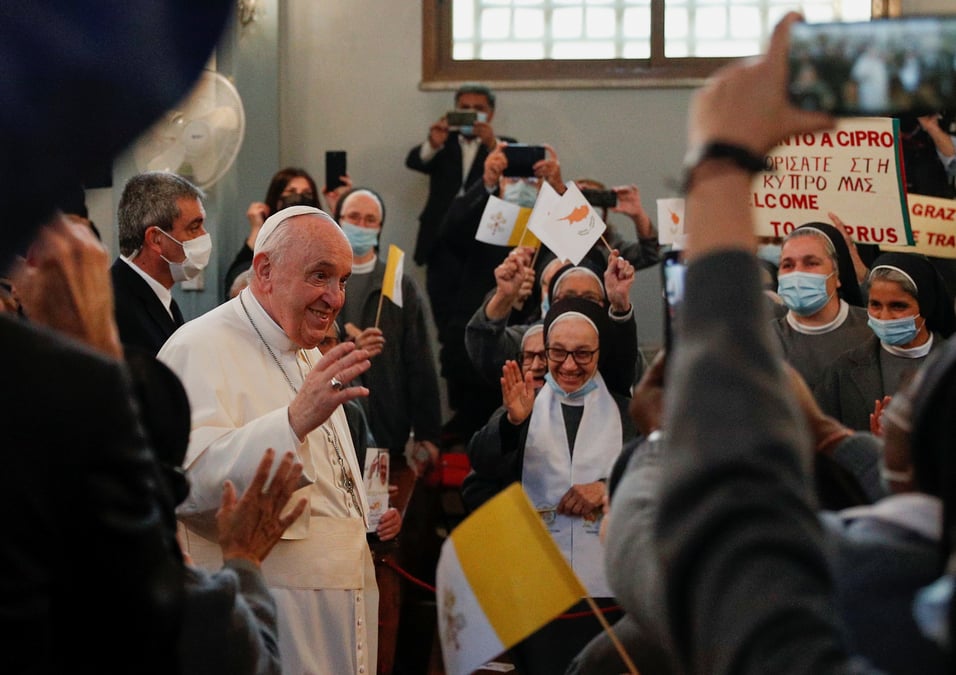 Le pape francois entame sa visite a chypre