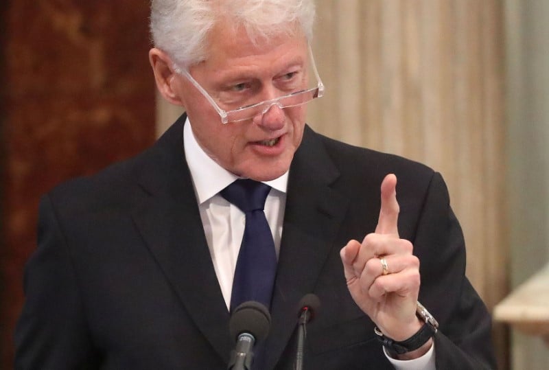 Bill clinton va publier un roman co-ecrit avec james patterson