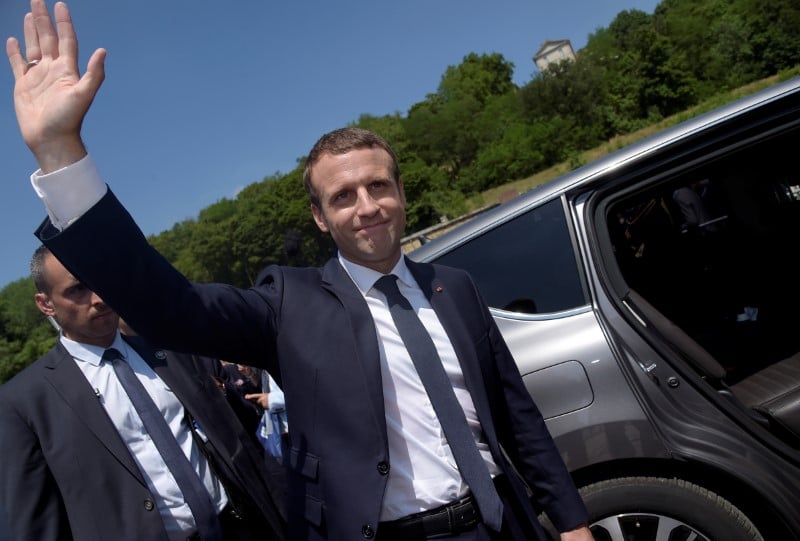 Bilan mitige de transparency pour un an de presidence macron