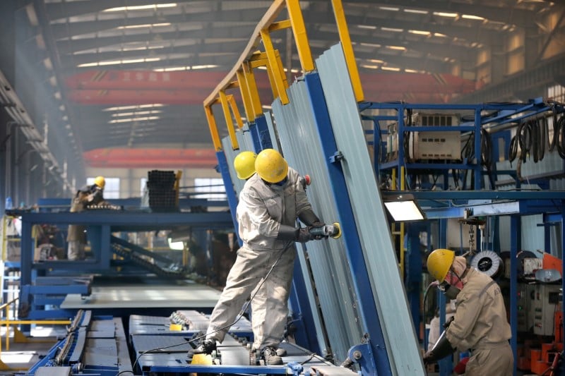 Chine: l'activite du secteur manufacturier progresse encore en mai