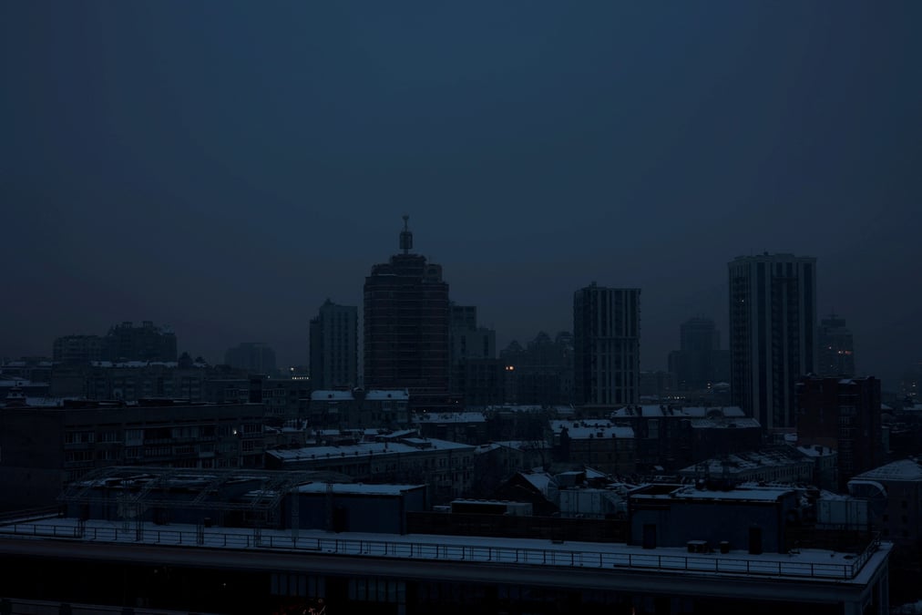 Photo de la ville de kyiv privee d'electricite