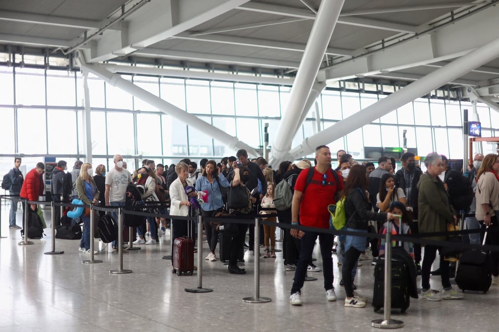 L'iata affirme que le chaos aeroportuaire post-pandemie est temporaire