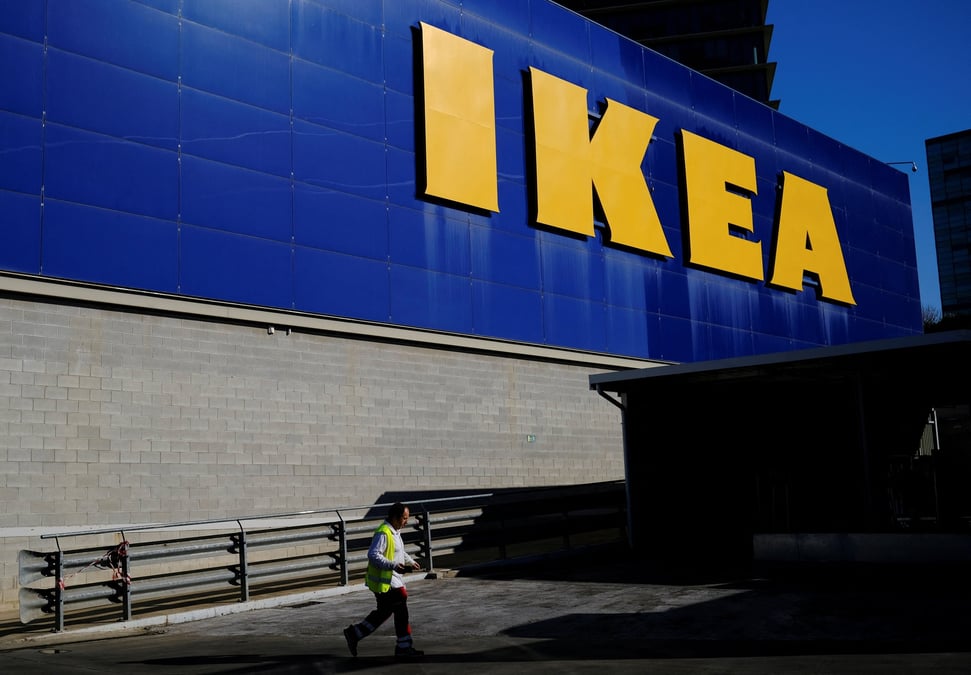 La facade d'un magasin ikea a barcelone