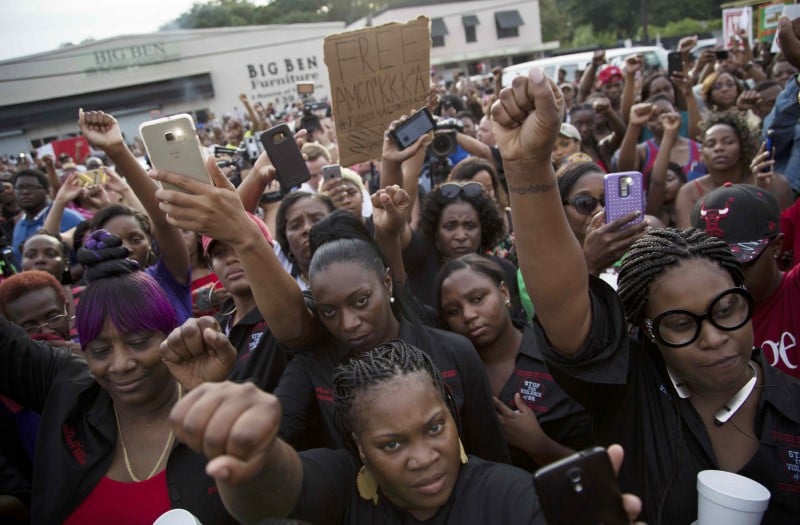 Tension en louisiane apres la mort d'un noir abattu par la police
