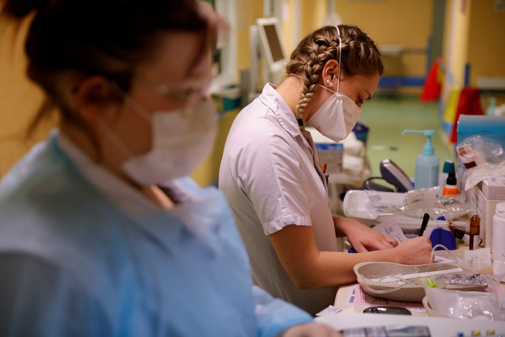 Coronavirus: plus de 40.000 nouveaux cas en france, un record