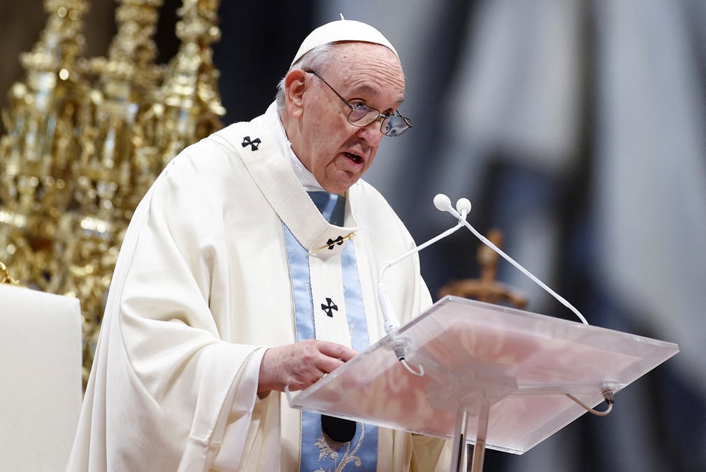 La violence contre les femmes est une insulte faite a dieu, dit le pape