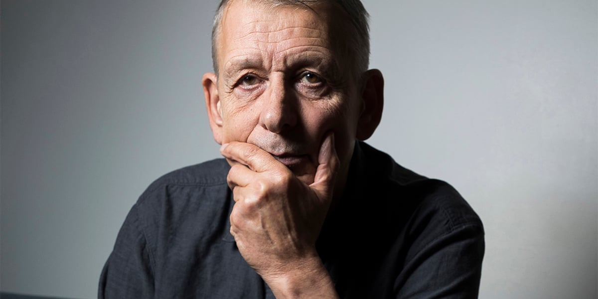 Écrivain de La Mission, Richard Morgiève, a écrit une trentaine de romans