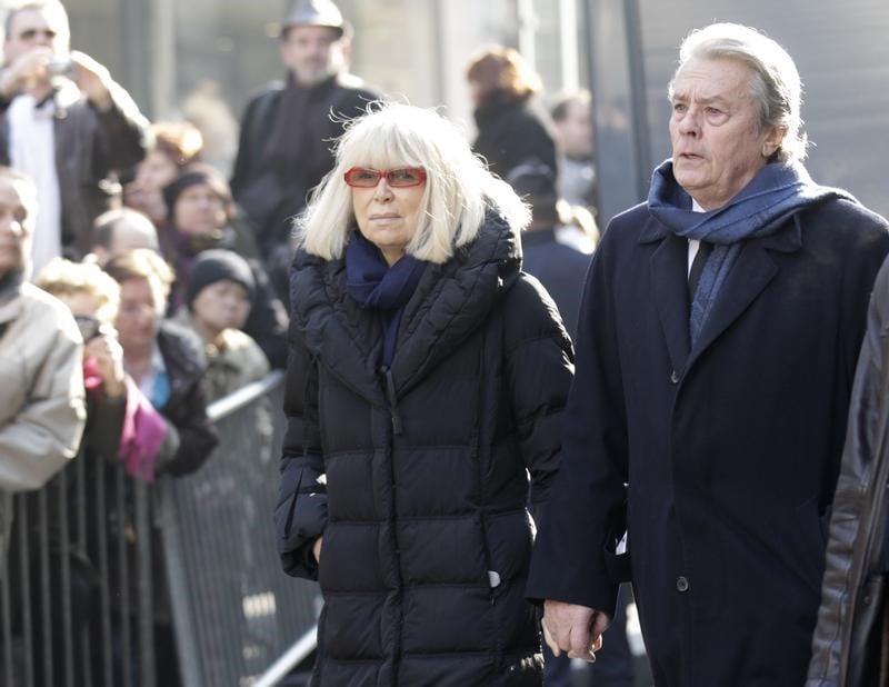 Mort de l'actrice mireille darc a 79 ans