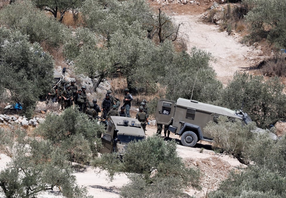 Consequences d'une frappe aerienne israelienne pres de tulkarm