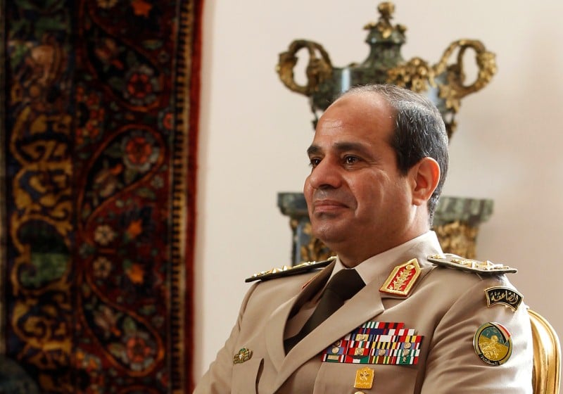 En Egypte, Sissi reste ministre de la Défense
