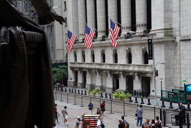 Les marches americains finissent peu changes