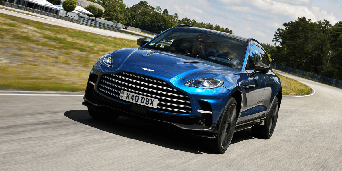 Aston Martin DBX 707