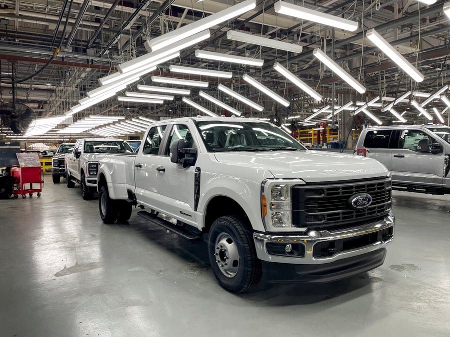 Photo d'archives des camions ford super duty a l'usine d'assemblage de kentucky truck a louisville aux etats-unis