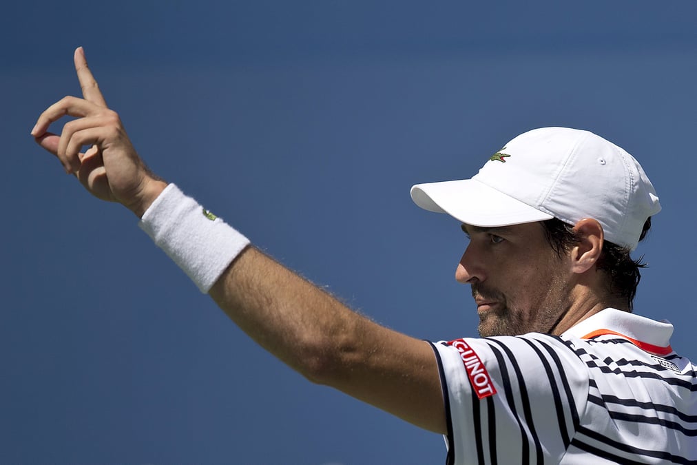 Chardy tombe face a cilic
