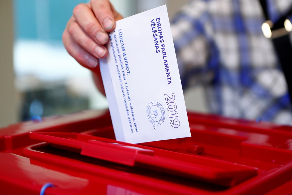Quatre jours de scrutin et 427 millions d'electeurs a travers l'europe
