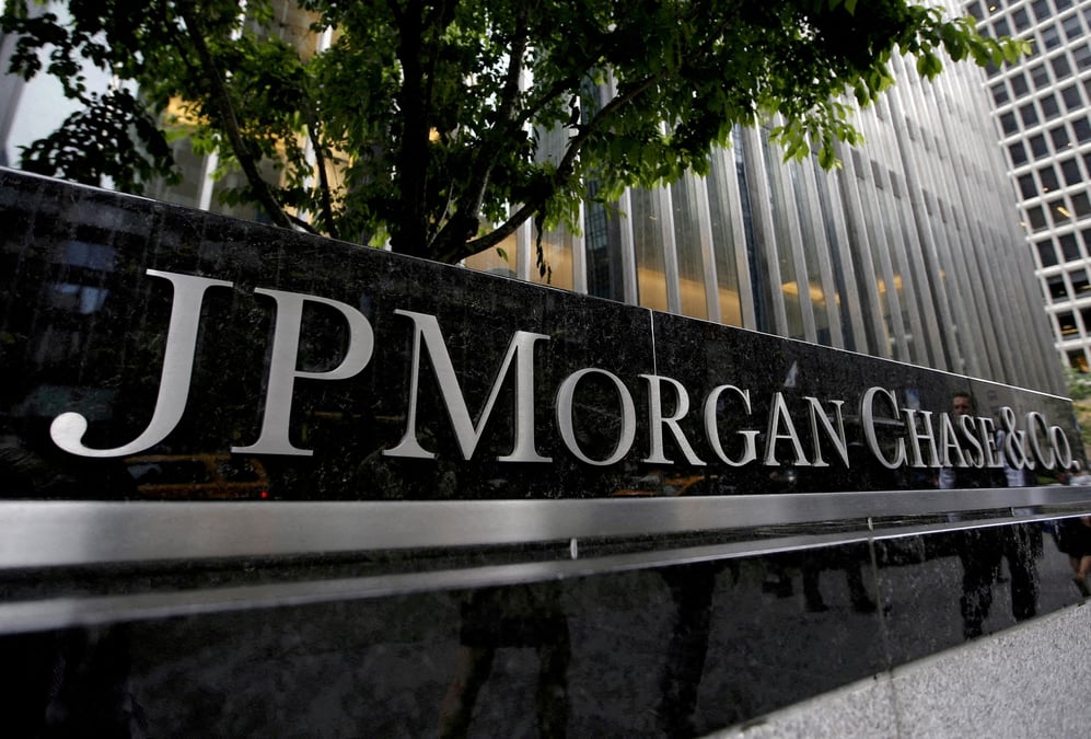Photo d'archives: le siege social de jp morgan chase & co. a new york