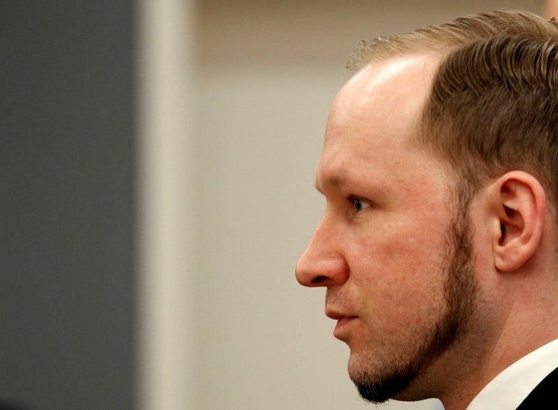 Anders breivik conteste ses conditions de detention