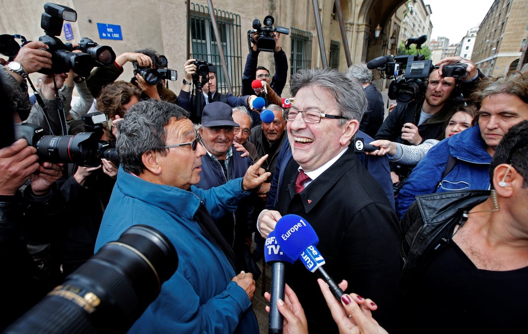 Melenchon met en garde contre un "coup d'etat social"