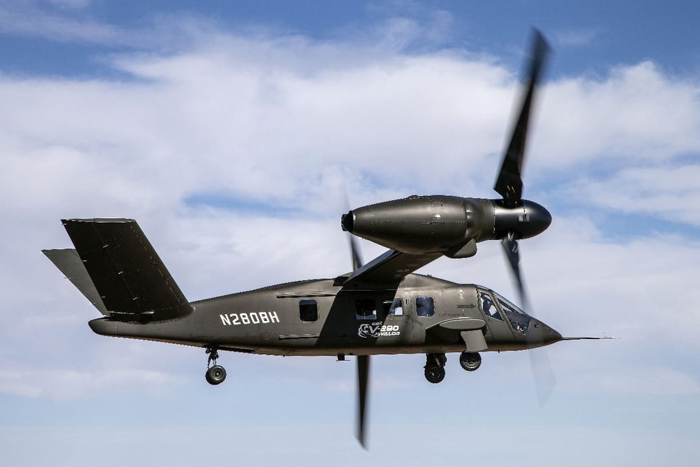 Le Bell V-280 a basculé ses rotors à l'horizontale pour la première fois et atteint la vitesse de 190 kts le 11 mai 2018.