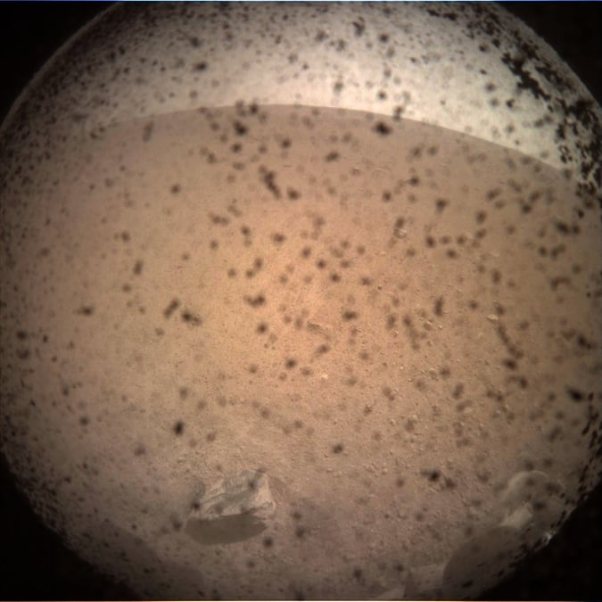 Image acquise le 26 novembre 2018 par la caméra ICC, à 13 h 34 min 21 sec en heure solaire locale.
