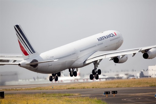 Le nombre de passagers transportés sur le long-courrier a progressé de 3,5 % en 2015 à 25,6 millions de passagers.