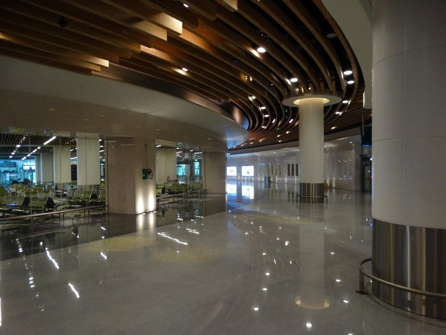 Intérieur du nouveau terminal international de Mascate