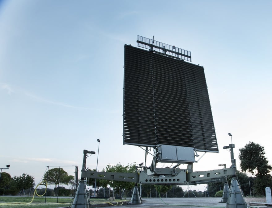 Indra a remporté un contrat au Royaume-Uni avec son radar longue portée LTR25.