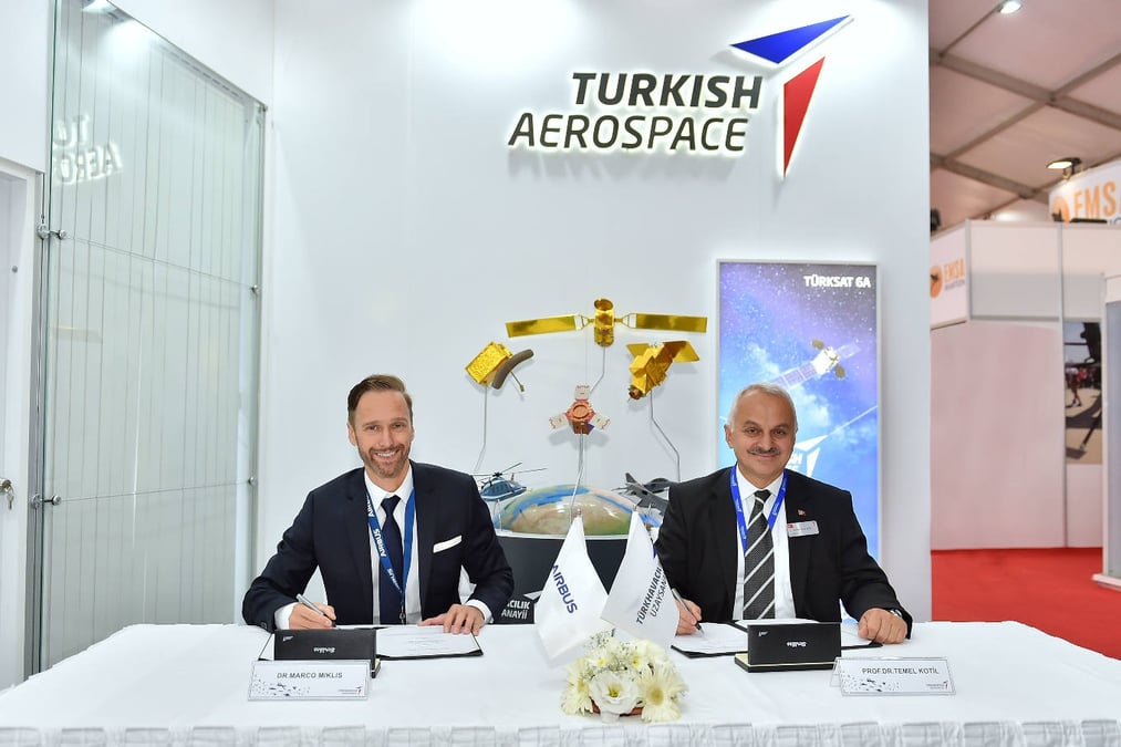 Signature de l'accord de coopération entre Airbus et Turkish Aerospace.