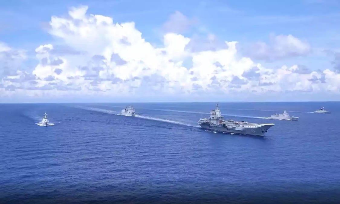 La porte-avions Shandong de la Marine de l'Armée Populaire de Libération (APL) chinoise.