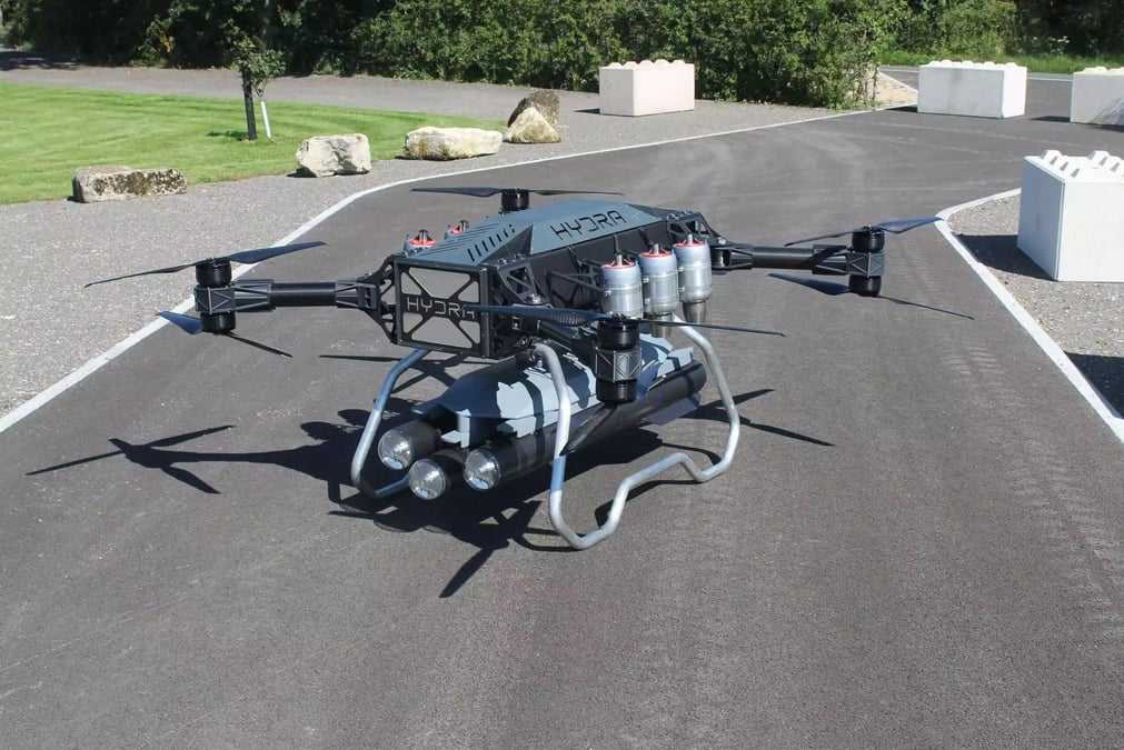 Prototype de drone Hydra 400 anglais équipé de missiles antichars Brimstone.