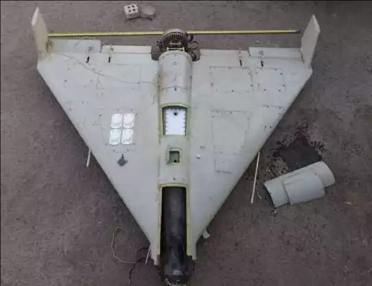 Épave de drone Shahed 131 analysée par les Ukrainiens.
