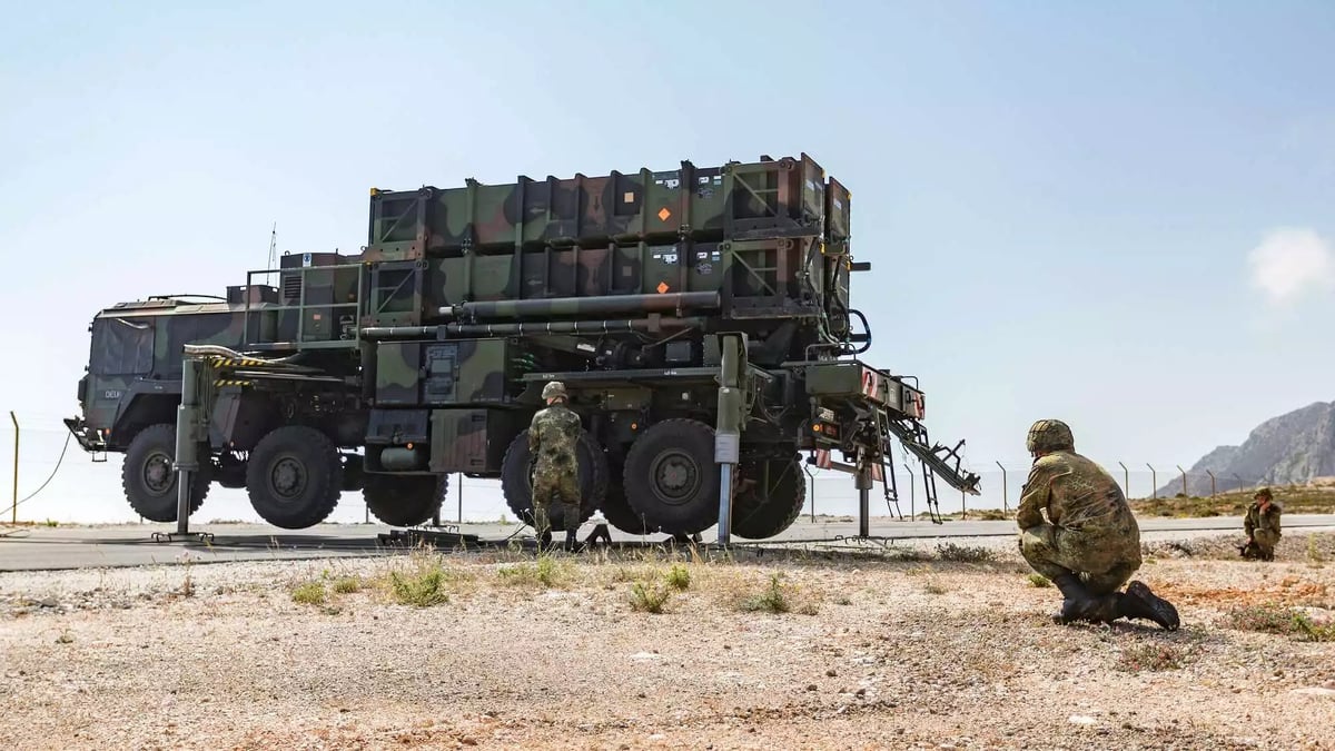 Système antiaérien Patriot PAC-2 allemand lors d'un exercice en Crète.