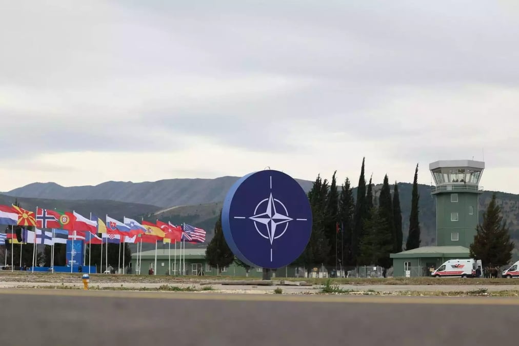 Inauguration de la base aérienne de Kuçovë, en Albanie, le 4 mars 2024.