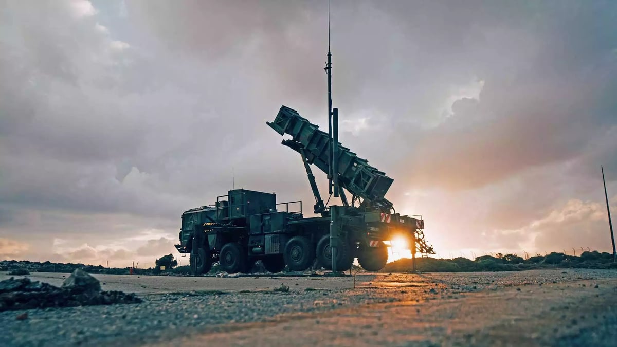 Camion lanceur Patriot allemand équipé d'un missile PAC-2.