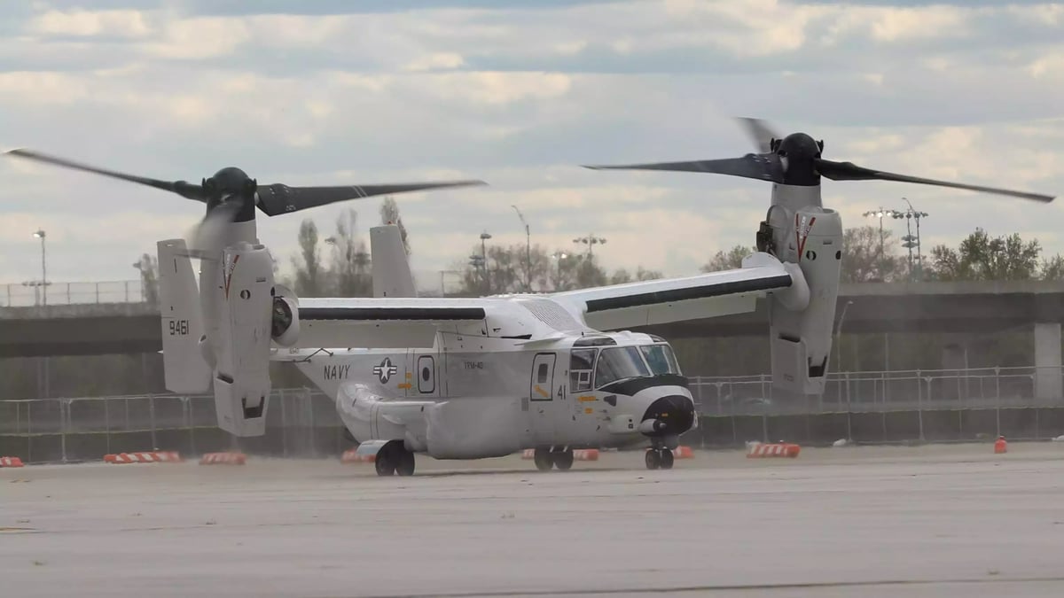 Arrivée du premier CMV-22B (n°41, VRM 40) Osprey sur la base aéronavale de Norfolk (5 avril 2024).