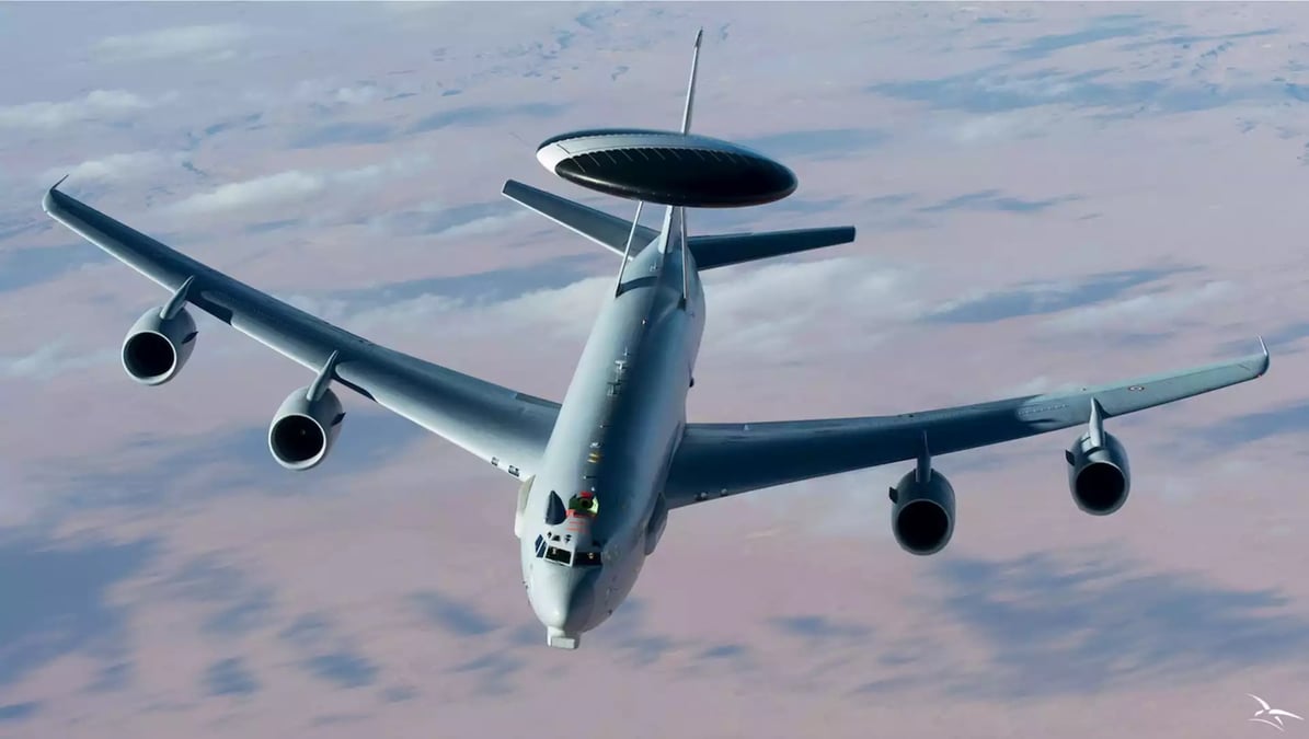 E-3F SDCA (Sentry) français en approche pour un ravitaillement en vol.