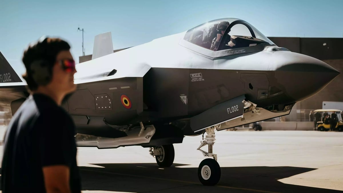 Arrivée du premier F-53A belge sur la base aérienne américaine de Luke (Arizona)(3 décembre 2024).