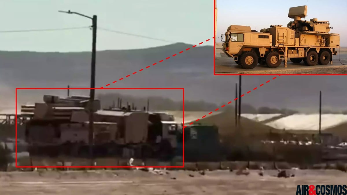 Système antiaérien Pantsir-S1E roulant dans la base militaire américaine de Fort Irwin (17 février 2025).