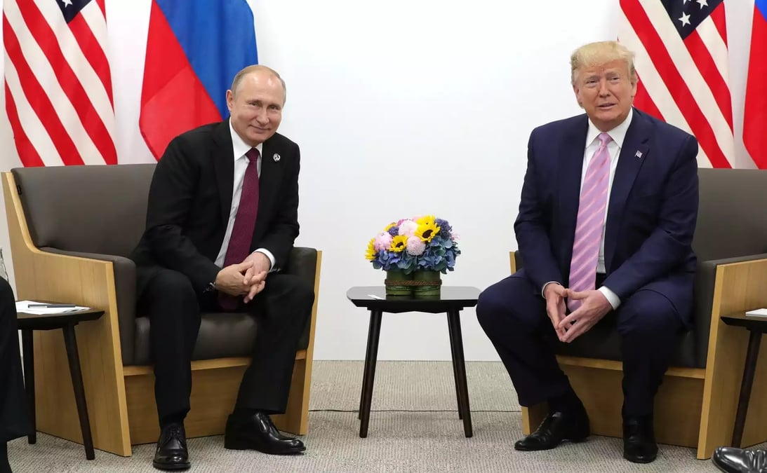Vladimir Poutine et Donald Trump lors du G20 (28 juin 2019).