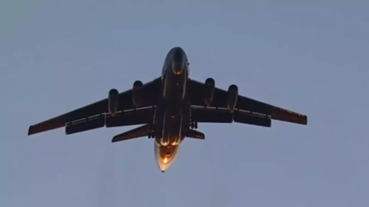 Avion de transport stratégique Il-76MD Candid ukrainien en train d'atterrir quelque part en Ukraine (6 septembre 2025).