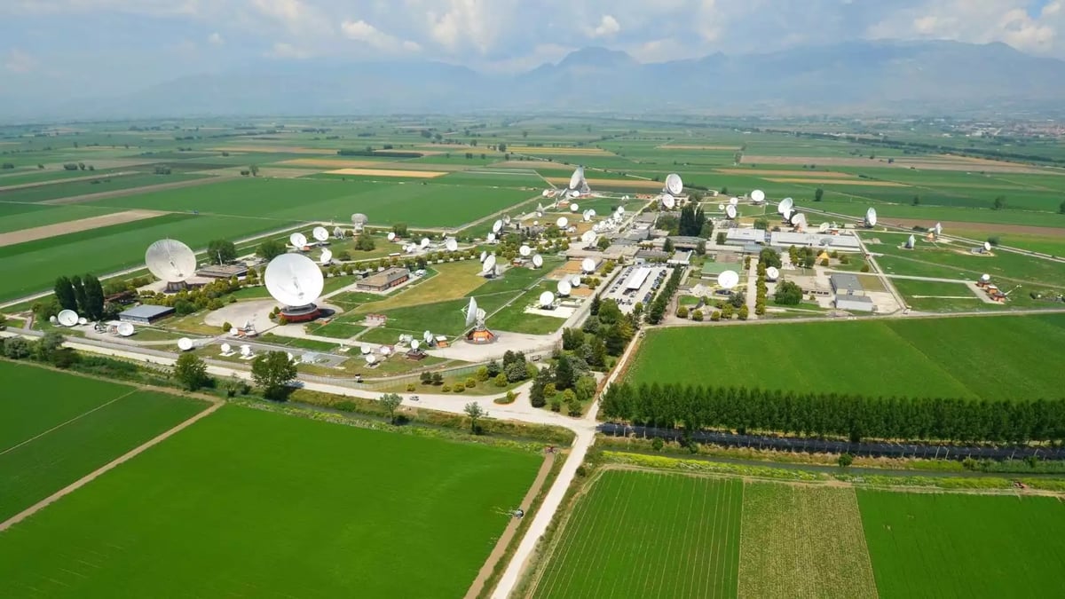 Telespazio dispose de téléports en Europe et en Amérique du Sud pour ses activités d’opérations spatiales et de télécommunications. Ici à Fucino, en Italie.