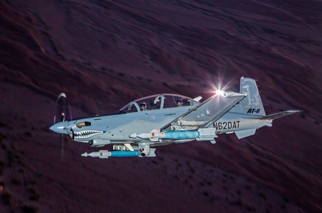 L'AT-6 de Textron