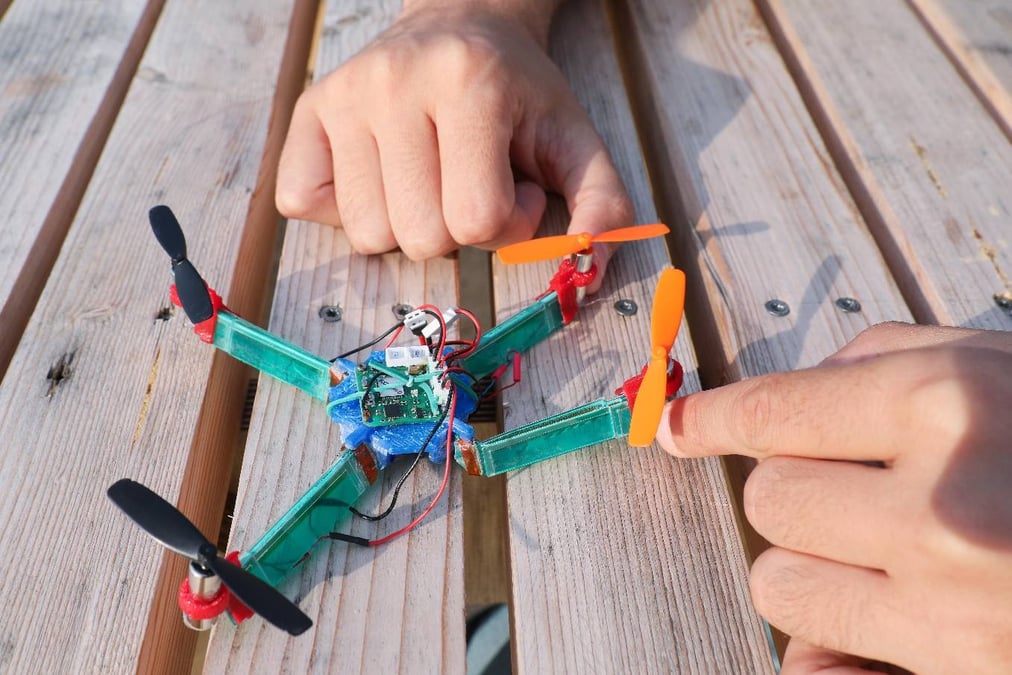 La structure de ce drone peut se plier.