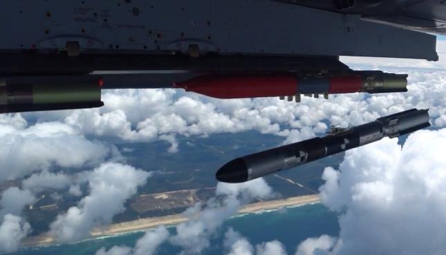 Un Mirage 2000D est parvenu a mené un tir de munition BAT120 GL.