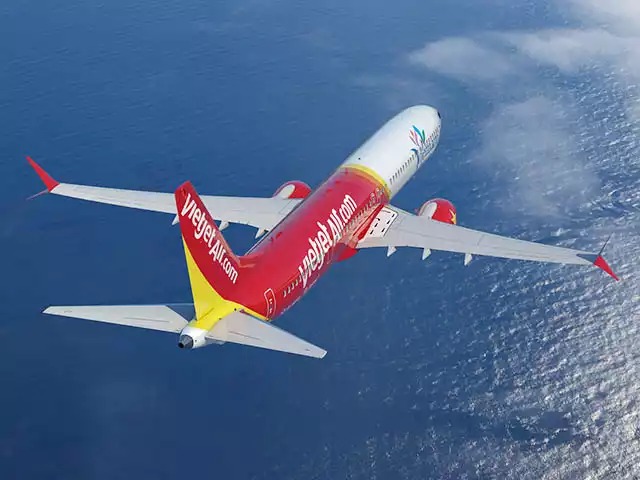 air-journal_VietJet-737-MAX-ocean