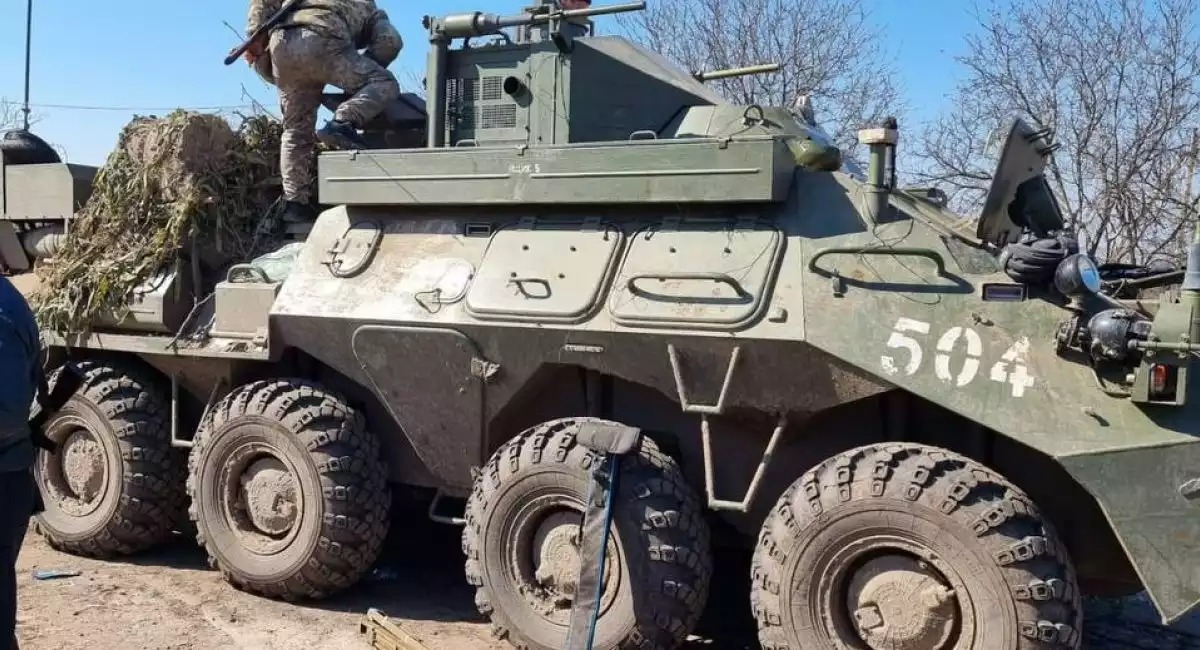 Véhicule de commandement stratégique russe R-149MA1 capturé par les Ukrainiens.