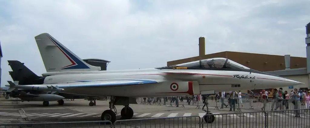 Démonstrateur Rafale A au Musée de l'Air et de l'Espace.