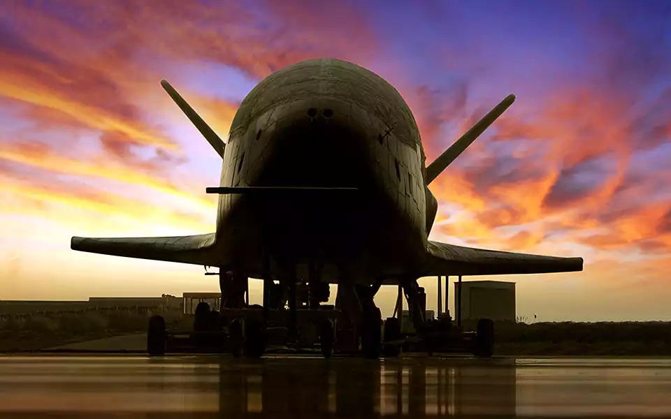 La navette spatiale robotique X-37B.