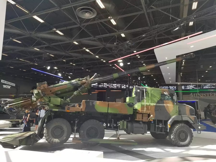 CAESAr de l'Armée de Terre durant l'édition 2022 du salon Eurosatory.