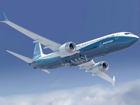 Boeing 737 MAX 8